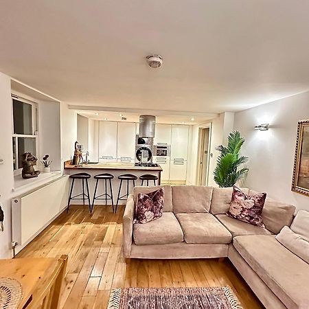 Apartmán Opulent Oasis In Londýn Exteriér fotografie